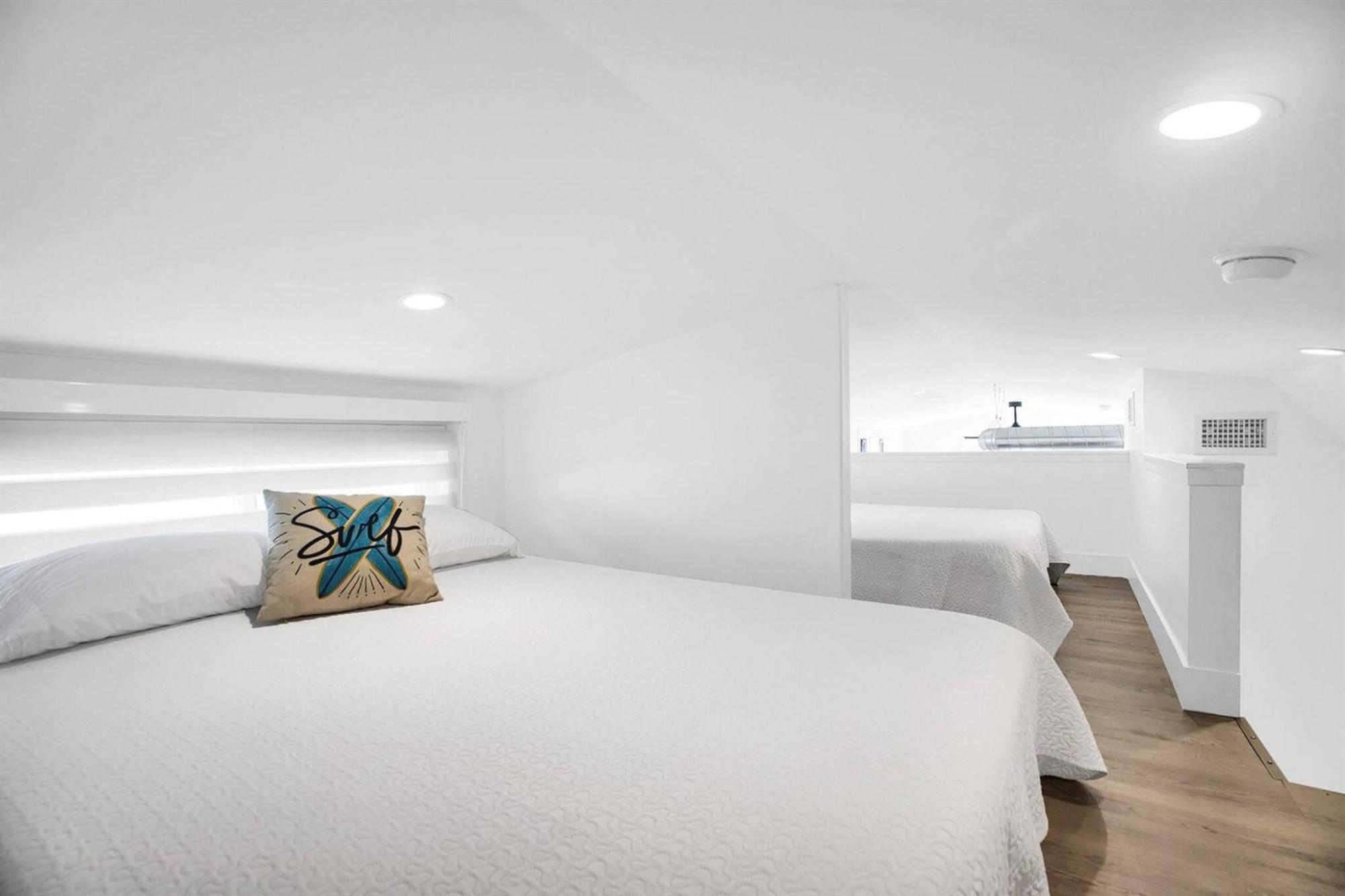 Tiny Home On Waterfront, Bay Views, Deck, Pool Jewfish ห้อง รูปภาพ